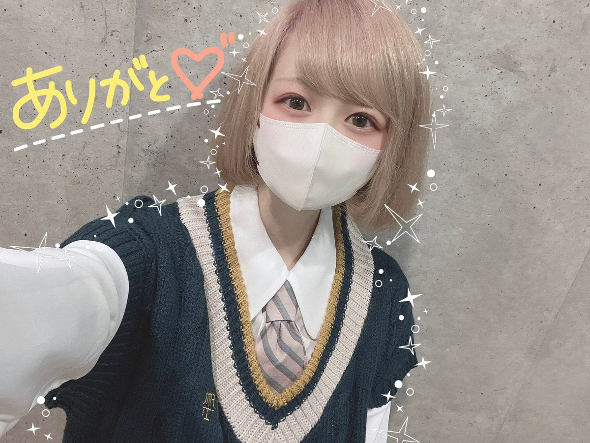 ayaponzu111's tweet photo. #秋季例大祭 ありがとうございました💗
BEST限定セット完売感謝ー！👏🌸
森羅みんなで考えた最強のベストアルバムなので、たくさん聴いてくれると嬉しい🥰❣️
おまけCDの感想も待ってます！✨ https://t.co/02TjmCQ5Fc