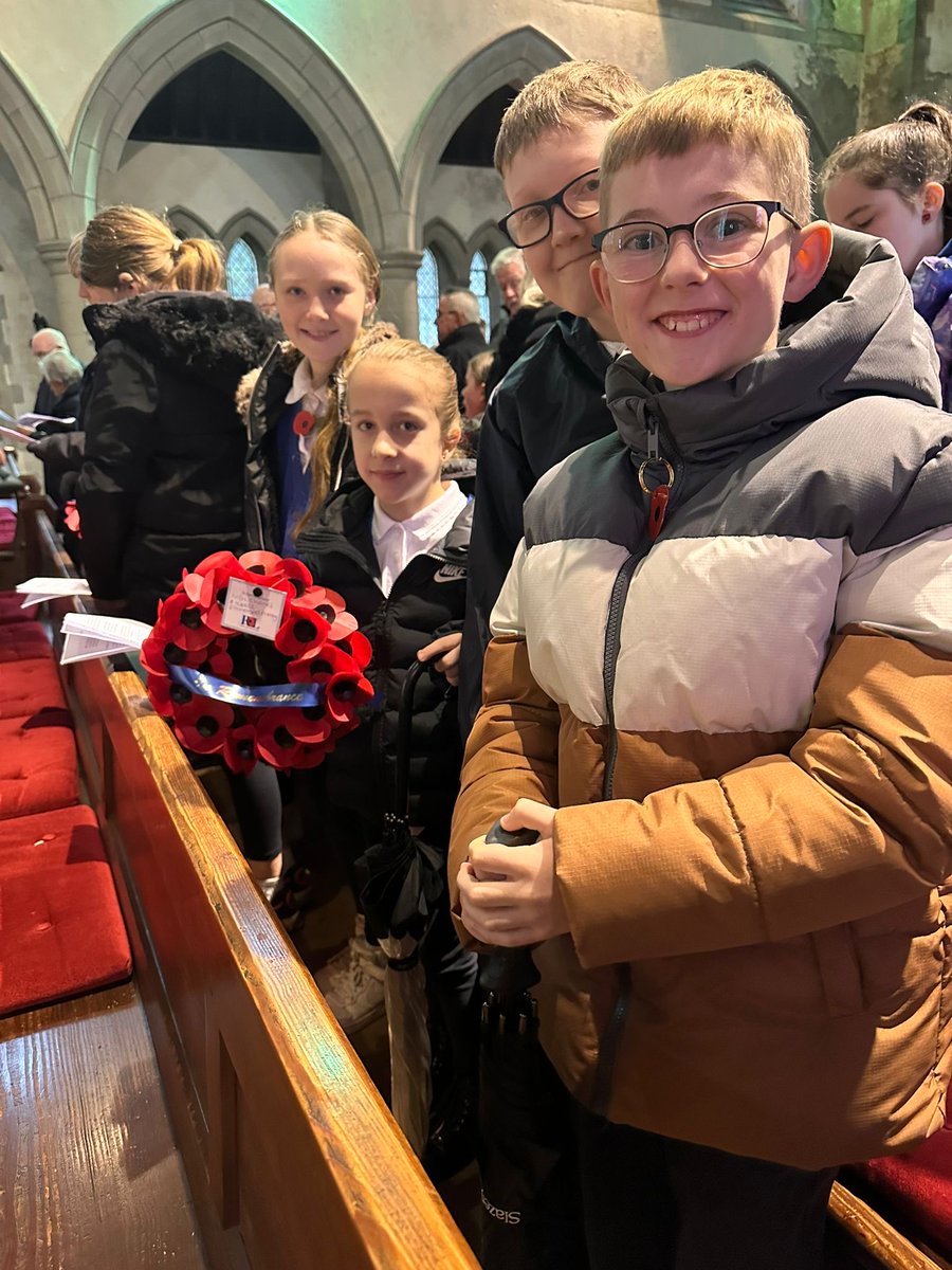 Lest we forget ⁦<a href="/PlasnewyddPS/">Plasnewydd Primary School</a>⁩ attended the Maesteg Remembrance service at St Michael’s. @cscjes ⁦<a href="/LlynfiAfanMA/">Llynfi and Upper Afan Valleys Ministry Area</a>⁩