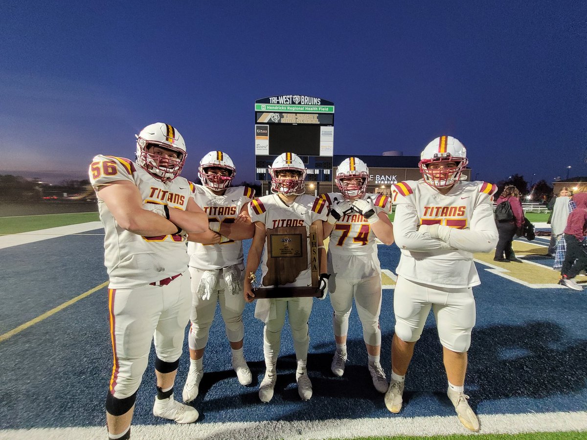 jsbaker812's tweet image. 3A Regional Championship GSHS's Offense Line