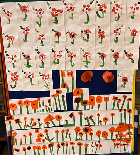 AcademyUpwell's tweet photo. Our children from EYFS to Y6 have been busy creating beautiful artwork as part of our Remembrance Week. We paid tribute to the country’s war heroes which our Y5 pupils prepared a special assembly &amp; welcomed guest speaker, Warrant Officer Morby-Jones. #TeamEMAT https://t.co/pZeoID6cF9