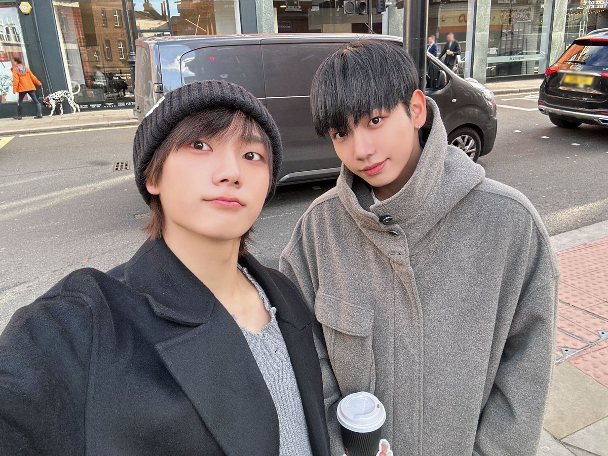 언제 또 같이 카페가냐.. 🥹 

#BOYNEXTDOOR #보이넥스트도어
#성호 #명재현 #SUNGHO #JAEHYUN