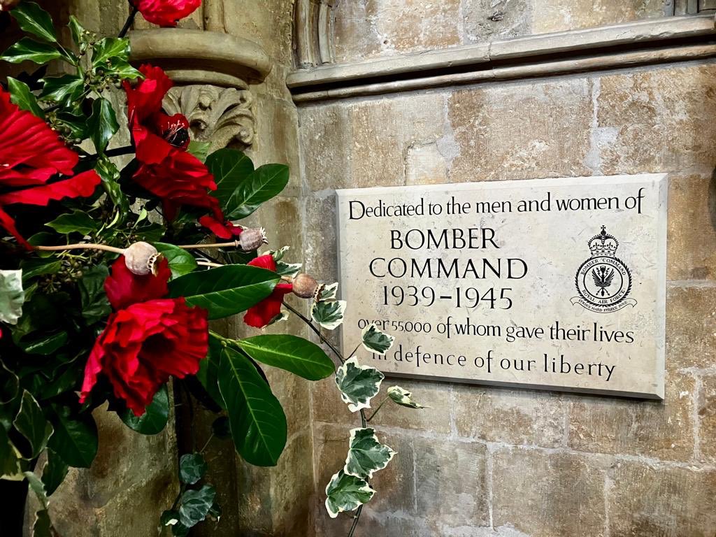 RafMetheringham's tweet photo. We @RafMetheringham will remember them. @RAFBBMF @IntBCC @LincsCathedral #Chapel @RAFConingsby  #ArmistaceDay #Cenotaph #Memorial #WW2 #Veterans who served and those left behind who #KeeptheMemoryAlive https://t.co/oxRCHkxAni