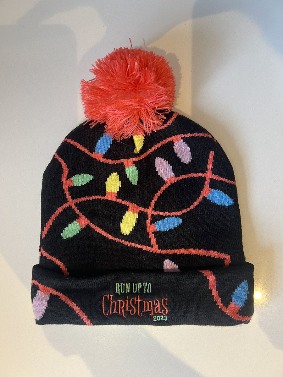 runup2christmas's tweet image. Let’s give away a #RU2C hat!*

All you have to do is RT this tweet and tag a mate who should take part in this year’s event.

runthings.co.uk/events/run-up-…

*baby not included 

Closes midnight tonight (Sunday 12 November)