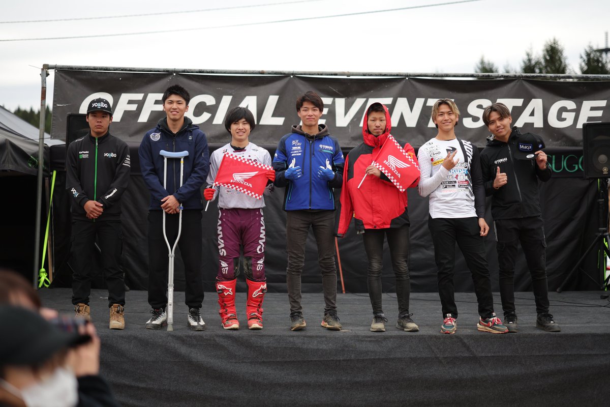 motocross_net's tweet photo. SUGOなみなさま、配信で楽しんでいただけたみなさまお疲れさまでした＆ありがとうございました！なかのひとはわりと真面目にガチ目の仕事なのでホントは写真色々UPしたりしたいのですがちょっとお仕事がんばりますm(__)m https://t.co/CDpbQOscdg