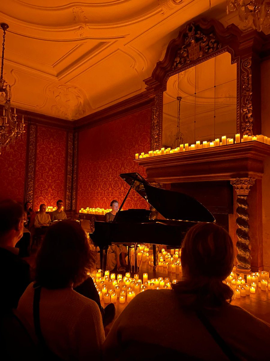 A bit of magic on the weekend in castle Garath @cdl_concerts #bostonpianos #candlelightconcerts #annahellerpianist #PIANOLIVE #pianorecital #schlossgarath #garath