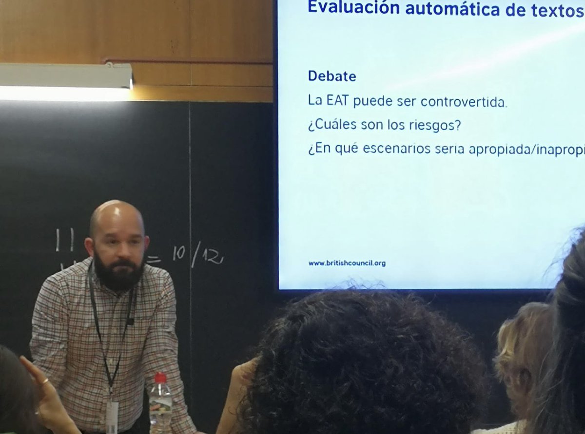 Este fin de semana hemos aprendido en los talleres GIELE en la U. de Girona: Taller de Inteligencia Artificial con Mario Felice del British Council
