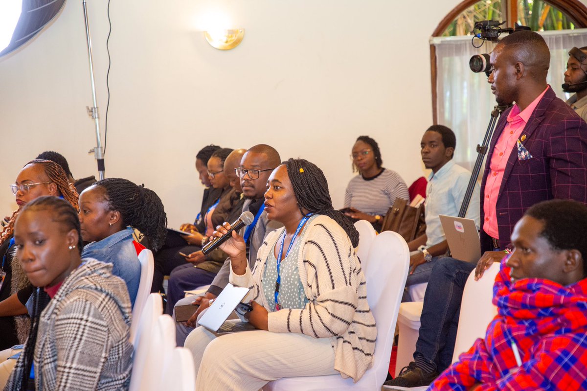 Nimechanuka's tweet image. Ensuring that healthcare information and services are accessible and provided in multiple languages and age-appropriate formats, and Localization is key to making healthcare innovations relevant to local communities. #DigitalHealthWeek2023 #nimechanuka