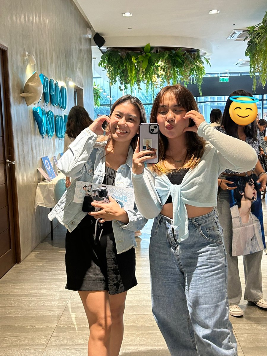 yoonzinhao's tweet photo. had so much fun today!! super sulit ang travel for this CSE, kudos sa organizers for the successful event 🕺🏻 alsooo, thank you to everyone who traded, and received freebies from me! palranghae 🐸🩵
#LoveCloudHao @lovecloudhao https://t.co/kUaiTlIEsU