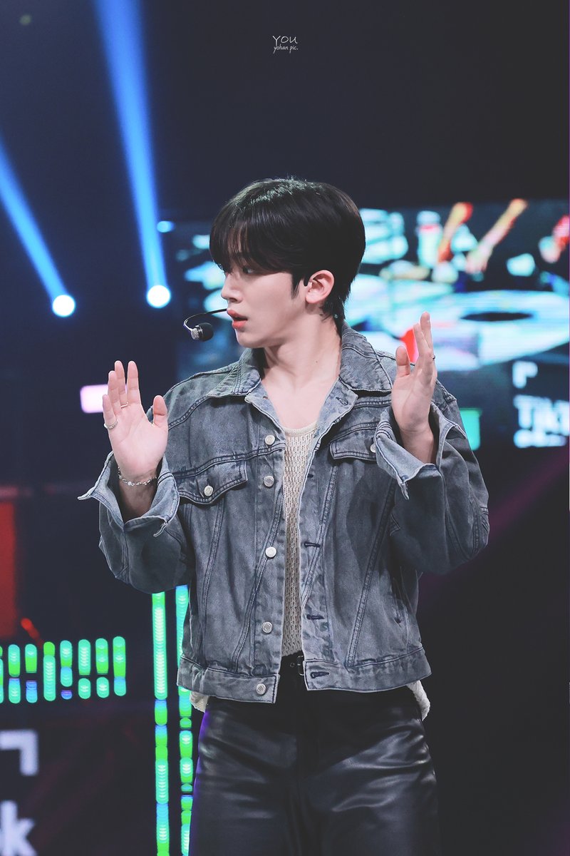 yohan_you_'s tweet photo. 231109 틱톡스테이지

게임할 때 일희일비 장난 아님

#김요한 #WEi #KIMYOHAN #YOHAN #ヨハン https://t.co/MZk9gVG1ZQ