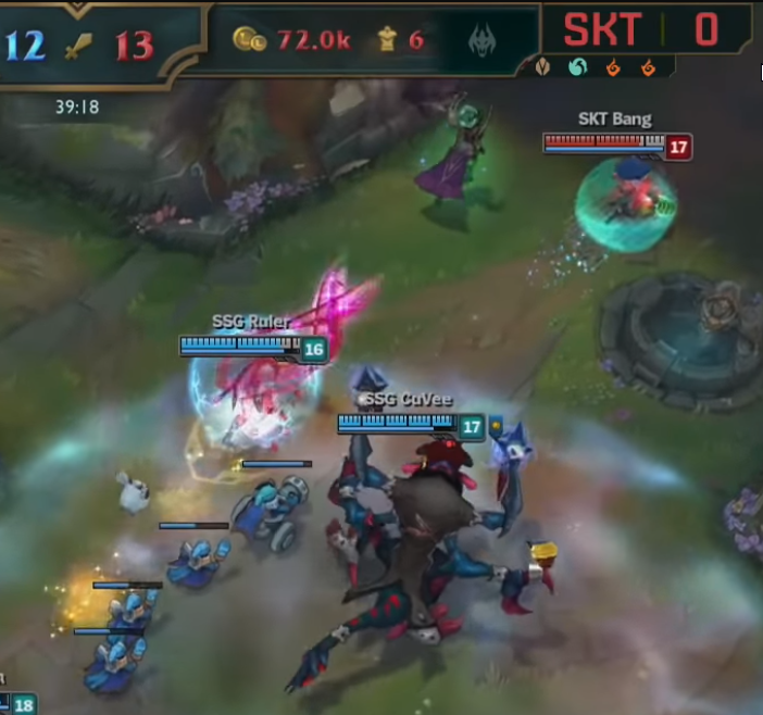 Shakarez's tweet photo. 2017: Ruler on Varus catches out Faker
2023: Faker catches out Ruler on Varus https://t.co/a3iP0IAEN4