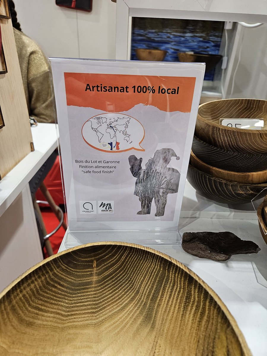 MadeInO_'s tweet photo. Au @MIF_Expo des artisans passionnés qui travaillent avec des matières premières locales.

De jolis produits 😍 https://t.co/HvVeh64jBM