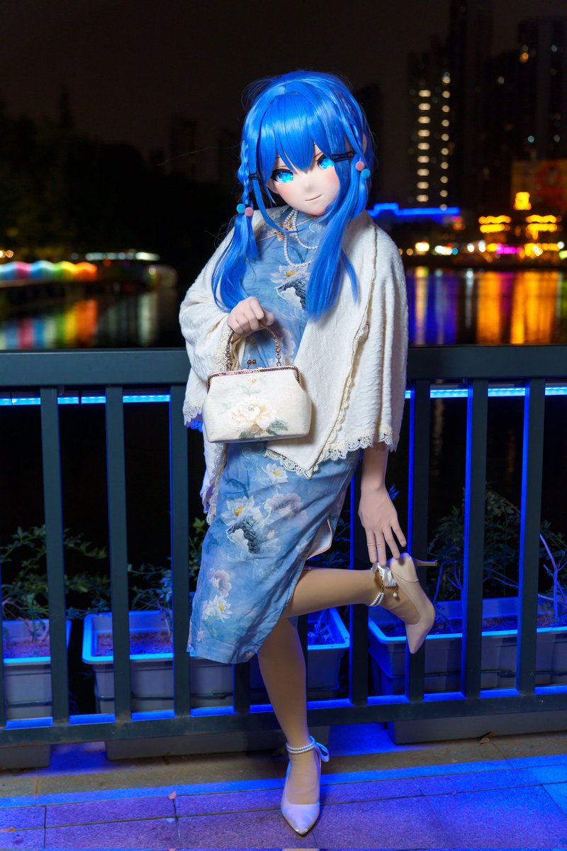 入夜的湖蓝色
出镜:<a href="/GoldSara_Lotus/">纏枝蓮</a> 
#kigurumi