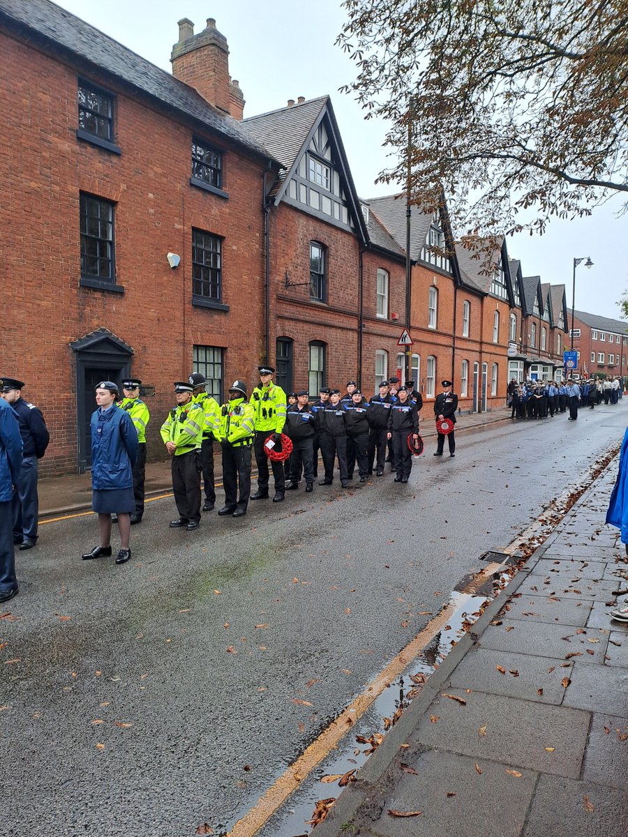 CadetsWMP's tweet image. #5BE @kingstanding @CadetWMP unit   @NationalVPC  @Sutton_WMP @royalsuttontown   #wewill