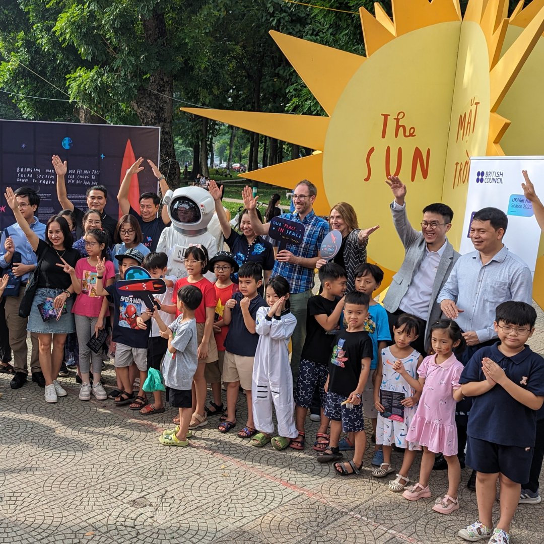 We've gone International and brought our homegrown project @ourplaceearth to #Hanoi #Vietnam as part of the #UKVNseason🙌! We couldn't have done it without another awesome creative collaboration🤝! Now... we're off to explore 🚀 #CultureConnectsUs