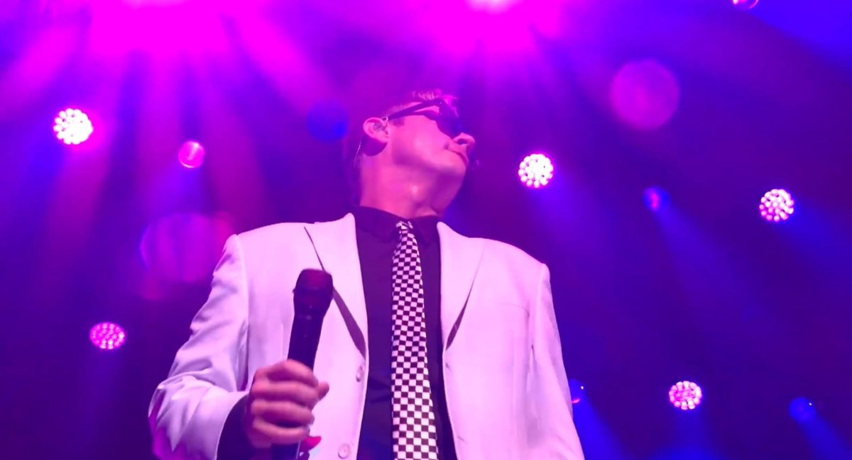 leannet2711's tweet image. I laughed, I cried, went back in time, what an incredible show you put on @nickcarter, you give it your all! and we get to see the real you, which is such an amazing human with a massive heart and amazing talent..🤍 thank you! 🤍 #WhoIAmTour #Veeps #Live