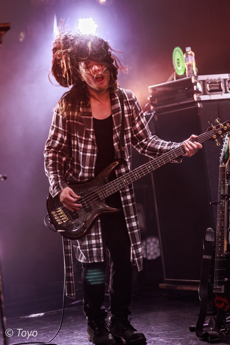 RYOTA_Rookiez's tweet photo. 乱れよしなり
photo by Toyo
#rookiezispunkd #bumpondastyle #clubasia #jrock #animesong #rockband https://t.co/MnD8rinR7a