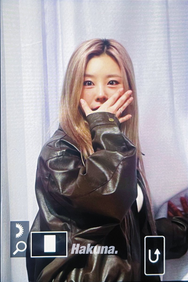 231112 미팬 프리퓨

👀

#MAMAMOO #마마무 
#WHEEIN #휘인 #丁輝人