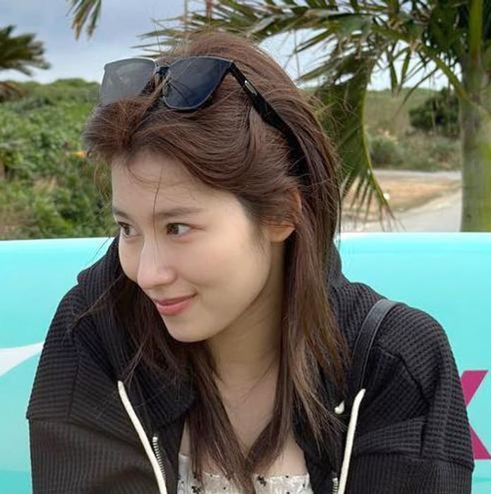 GENTLE MONSTER EVE01 サングラス TWICE ジヒョ着用 ナヨン、サナ、ジヒョ、ミナ(特に)が着用するサングラスは「 Gentle