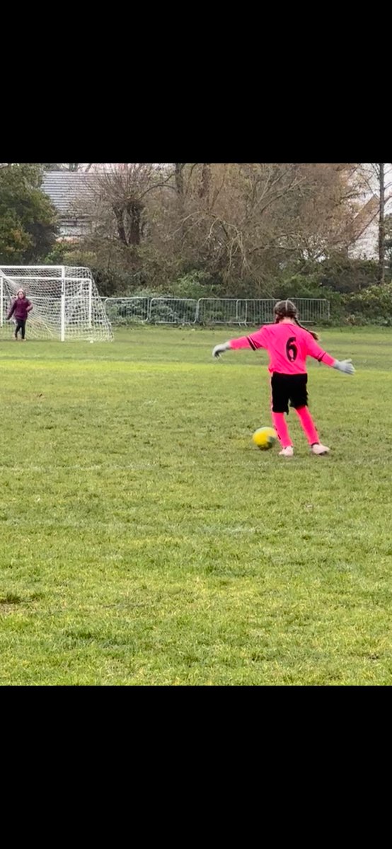 RachelJuniper's tweet image. Eve made her debut today. ⚽️ she played excellent. @OSJ_Sports @OSJ_Y5