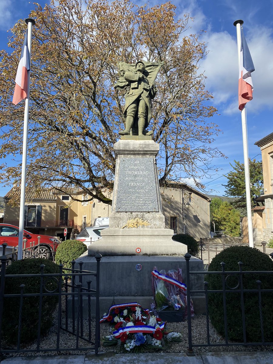 chomerac07's tweet image. Cérémonie du #11NOV2023 à #Chomerac 🇫🇷🙏🏻
#11Nov #ArmisticeDay2023 #bleuet