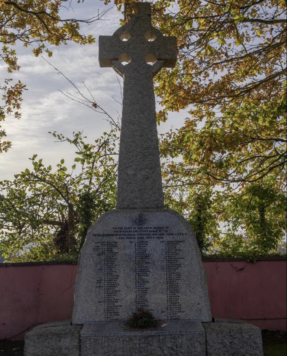 The R Mon RE (M) tweet media