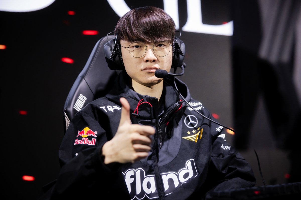 League of Legends ES tweet media