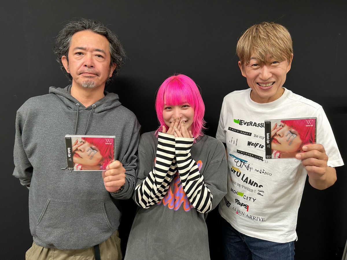マウスパッド　奥田民生 F-uv0bNbYAAh-ST.jpg
