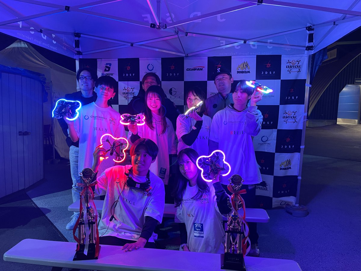 FpvYuki13222473's tweet photo. 富士急ハイランド男性部門準優勝でした!
優勝まであと1歩だったので、すごく悔しいです🥲
普段飛ばせないような場所で飛ばせて楽しく、良い経験になりました!
設営・運営などをしていただいたJDSFの方々ありがとうございました!
#Japradar #JDSF #富士急ハイランド https://t.co/i9Yha9FZ79