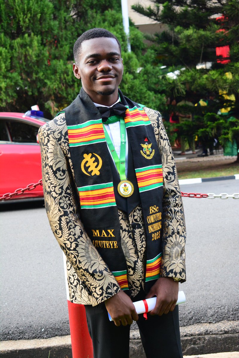 Max Otuteye, one of our own, has nailed it with a First-Class 🎓 in Computer Engineering from @KNUSTGH. Max started as an intern at Zomujo and is now serving his National Service with us. Max, we're super proud of your achievement.🎉👏🏽🙌🏽. @VOICE_of_KNUST @KNUST_Live