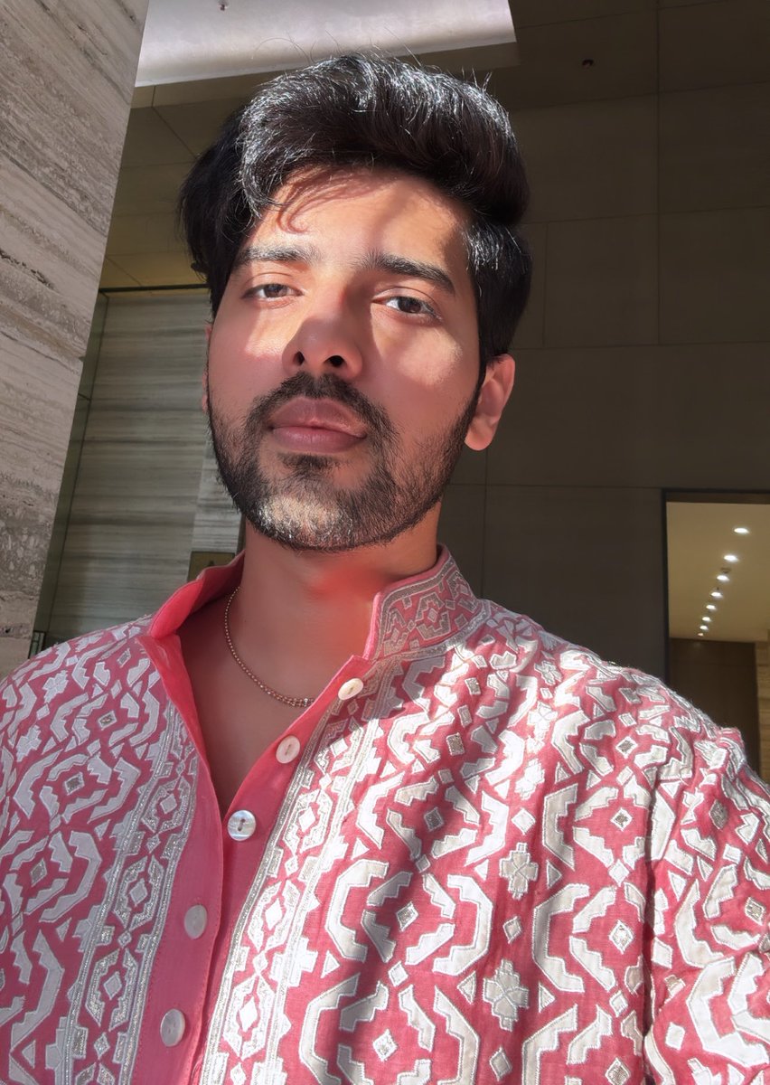 ArmaanMalik22's tweet photo. festival of lights but I ended up playing with the shadows 🫣 https://t.co/fwsMla9l2K