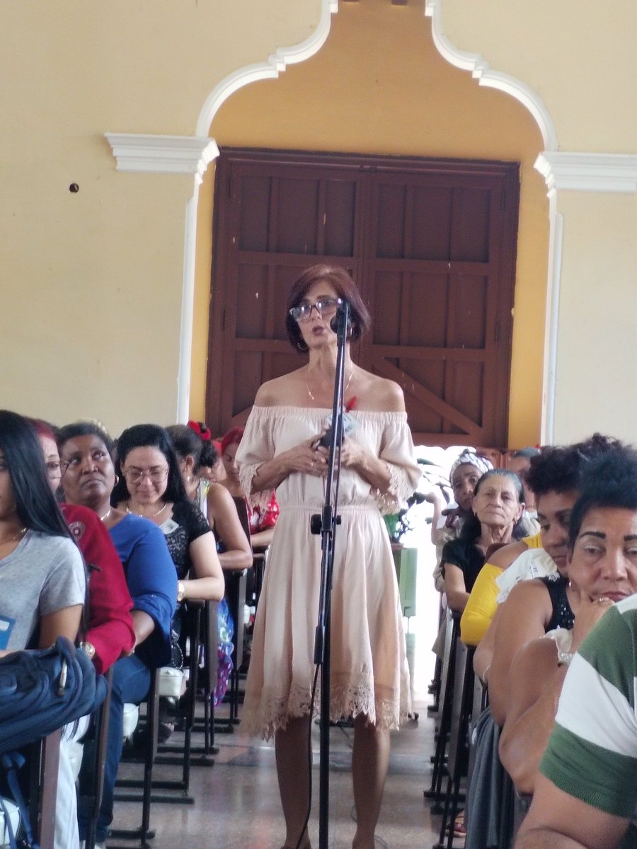 FMC_Cuba's tweet image. Asamblea #XICongresoFMC en Trinidad. El funcionamiento de las organizaciones de base, proyectos de desarrollo local, la COMF más creativa y vinculada a las comunidades fueron algunos temas tratados. El intercambio siempre nos fortalece. 

#MujeresEnRevolución