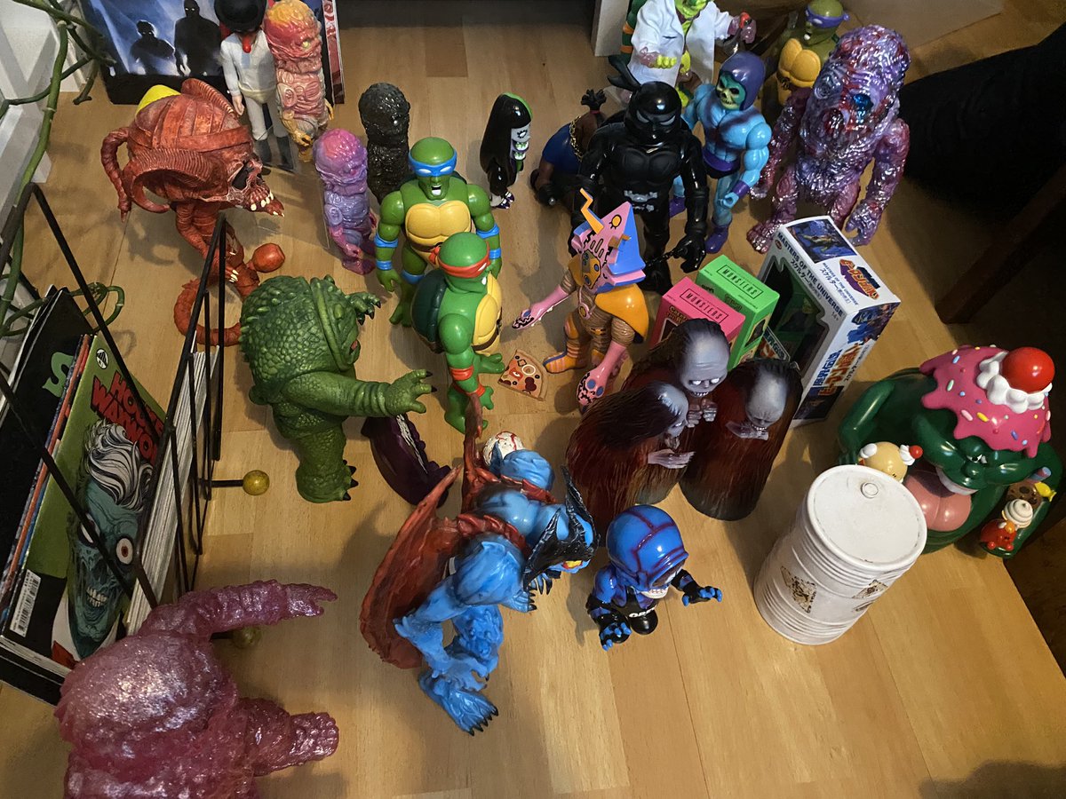 Dusting the lads off <a href="/unboxindustries/">Dan Willett</a> #sofubi #softvinyltoys #unboxindustries #designertoys #collection #toycollector