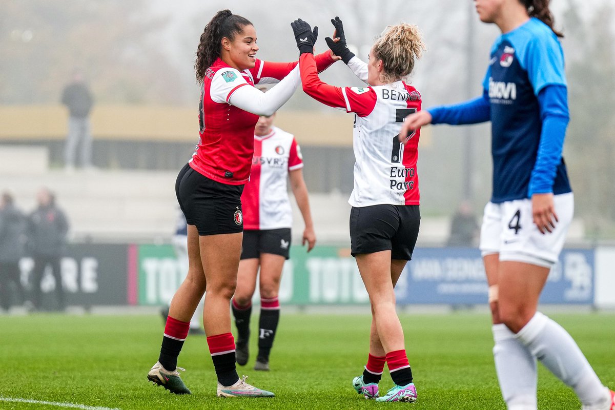 FeyenoordV1's tweet photo. 𝟐 𝐰𝐞𝐝𝐬𝐭𝐫𝐢𝐣𝐝𝐞𝐧
𝟑 𝐠𝐨𝐚𝐥𝐬

👏 @jadachimene https://t.co/XnGOickC9J