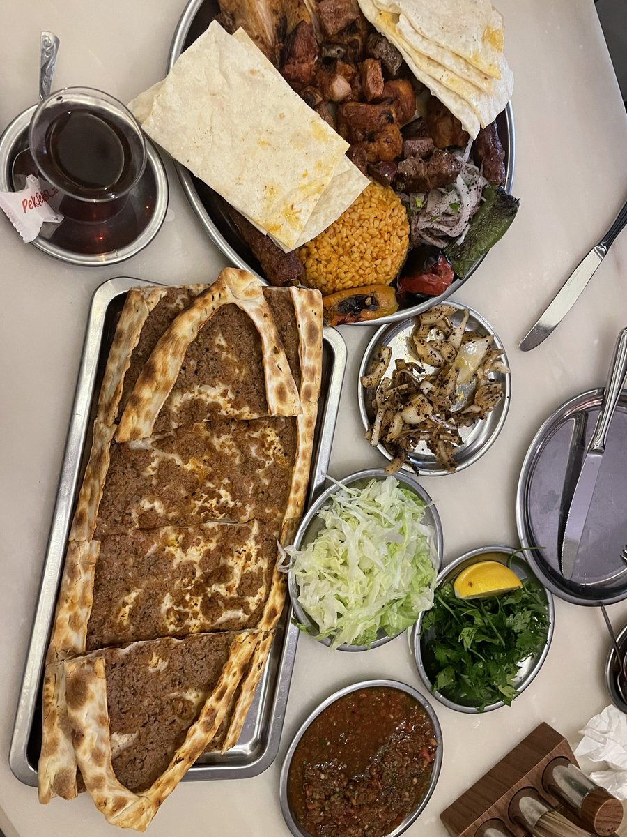 CryptoKitchen23's tweet photo. What’s your favorite Turkish dish this week?
🥙🥗🥘🧆🍲
#letscookatistanbul https://t.co/XZxejukvPe