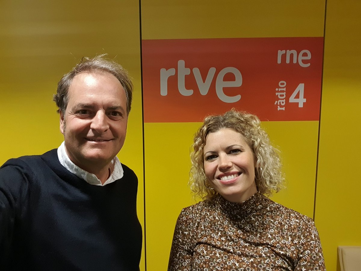 EstrenaMorena's tweet photo. El divendres vam anar a @radio4_rne per parlar de 'M'esperaràs?' https://t.co/6Y2WKn6rTB
