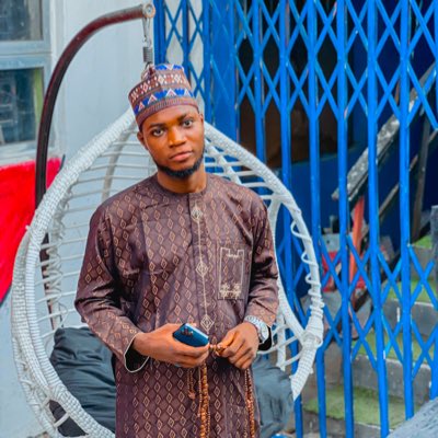 SHEIKHADEKUNLE2's tweet photo. #NewProfilePic https://t.co/YhCc9NfEHd