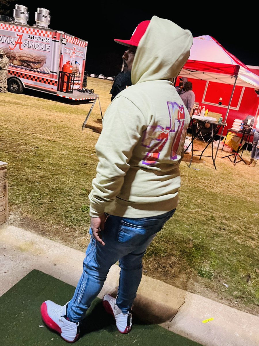 1fattstackz's tweet image. MoneyComeFirst.