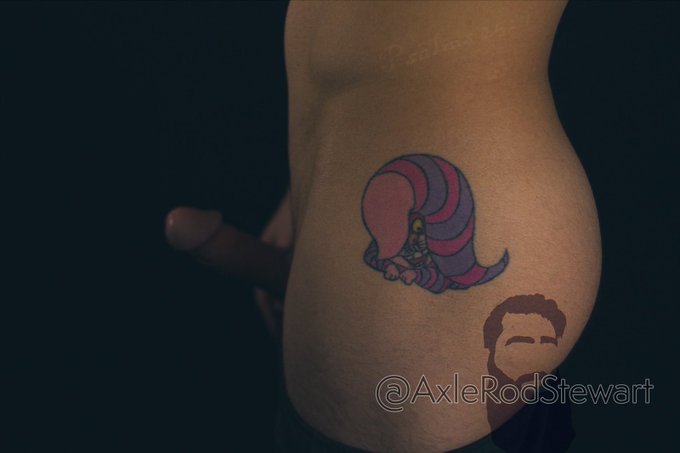 Who&rsquo;s got tattoos? https://t.co/uj9CXSTKh8<a href="/tag/fridayvibes"class="tags"><span>#fridayvibes</span></a><a href="/tag/beardedmen"class="tags"><span>#beardedmen</span></a>