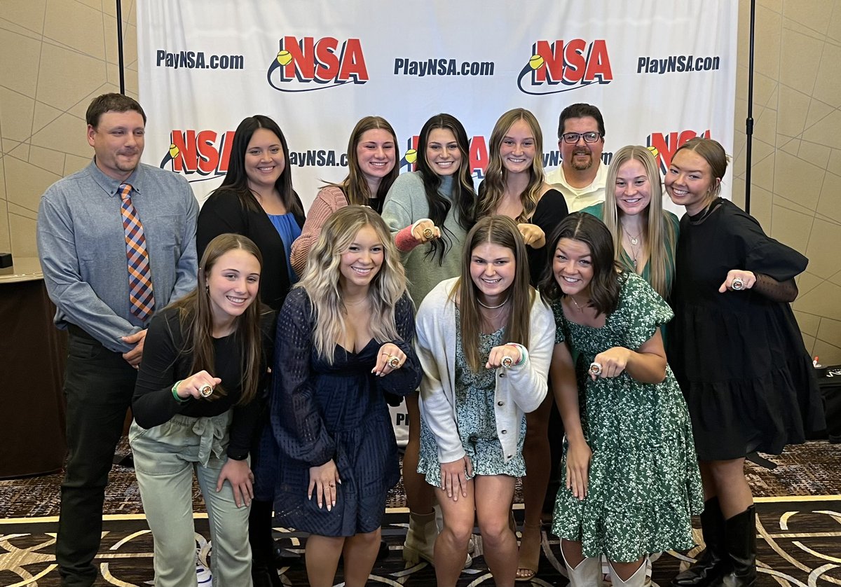 SummitCitySelectSoftball tweet media