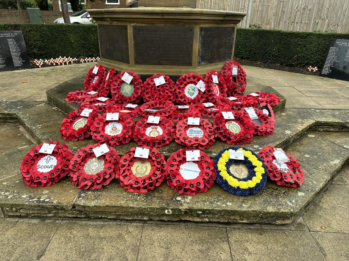 MiahMustak's tweet image. It was a great pleasure to lay a wreath on behalf of Conservatives today at the war memorial in Burgess Hill.

Great turnout and was very well organised by Burgess Hill Town Council team.

Remembering those who gave their today for our tomorrow.

We will remember them.
