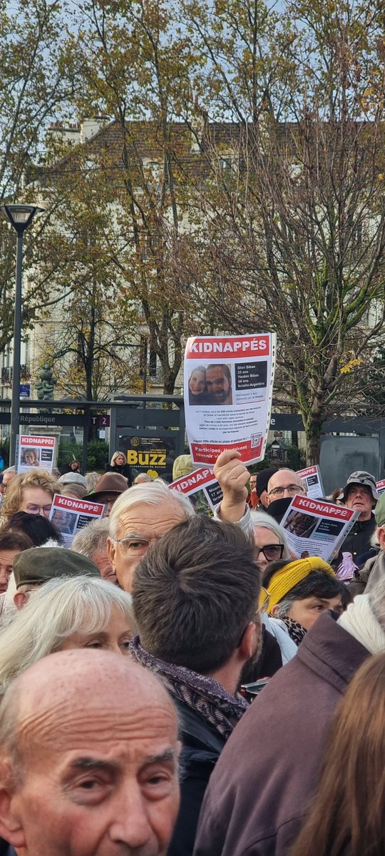 Les Côte-d’Oriennes et les Côte-d’Oriens à l'unisson cet après-midi à #Dijon pour défendre les valeurs de la République et combattre l'antisémitisme. #Marchecontrelantisemitisme