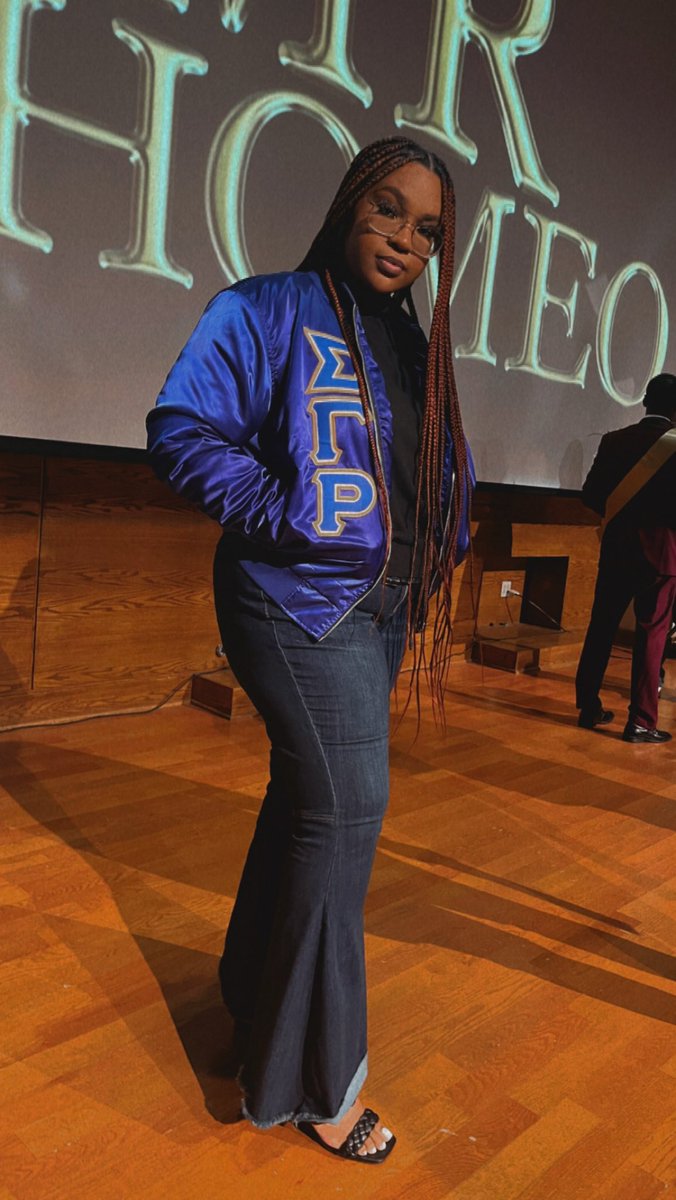 Make some noise yall wtf aaahhhhhh #FoundersDay 💙💛