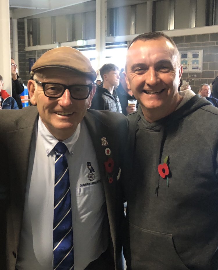 CraigSimOAFC's tweet image. Great day watching Latics yesterday, good to see @Frank_Rothwell @chaddy_the_owl @markscholes63 
Disappointing result but fans bar made it less painful 
Best wishes to Super Frank and his rowing challenge #oafc