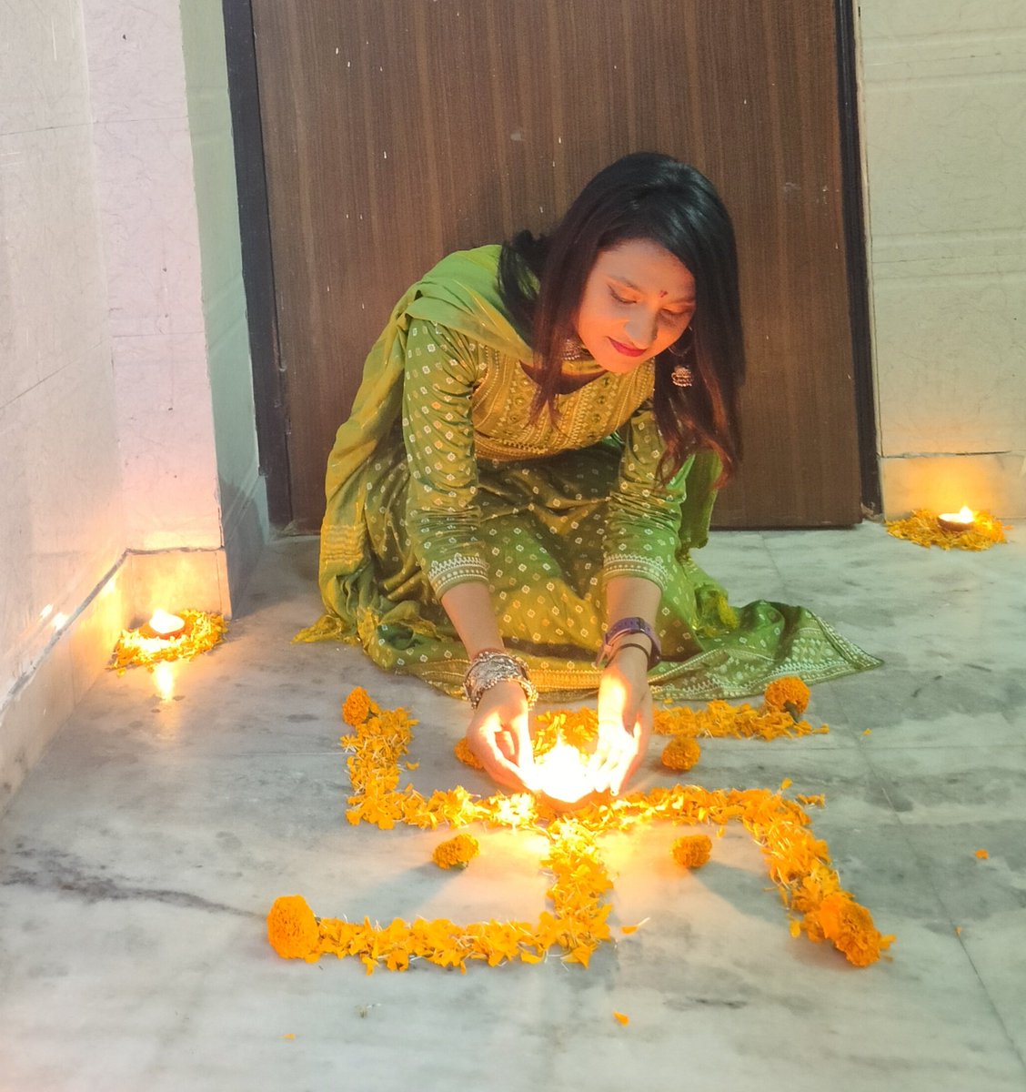 शुभ दीपावली 🪔🙏

#HappyDiwali #DiwaliWithWelfare #GreenDiwali #Diwali2023