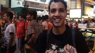 Mehdi_Scalify's tweet photo. Son histoire débute en Algérie dans la ville de Tizi Ouzou.

Génie de l'informatique, il débute en rédigant des rapports de sécurité sur des banques qu'il s'amuse à pirater dans dans l'idée de trouver un emploi à l'étranger. https://t.co/WCKs7DptPj
