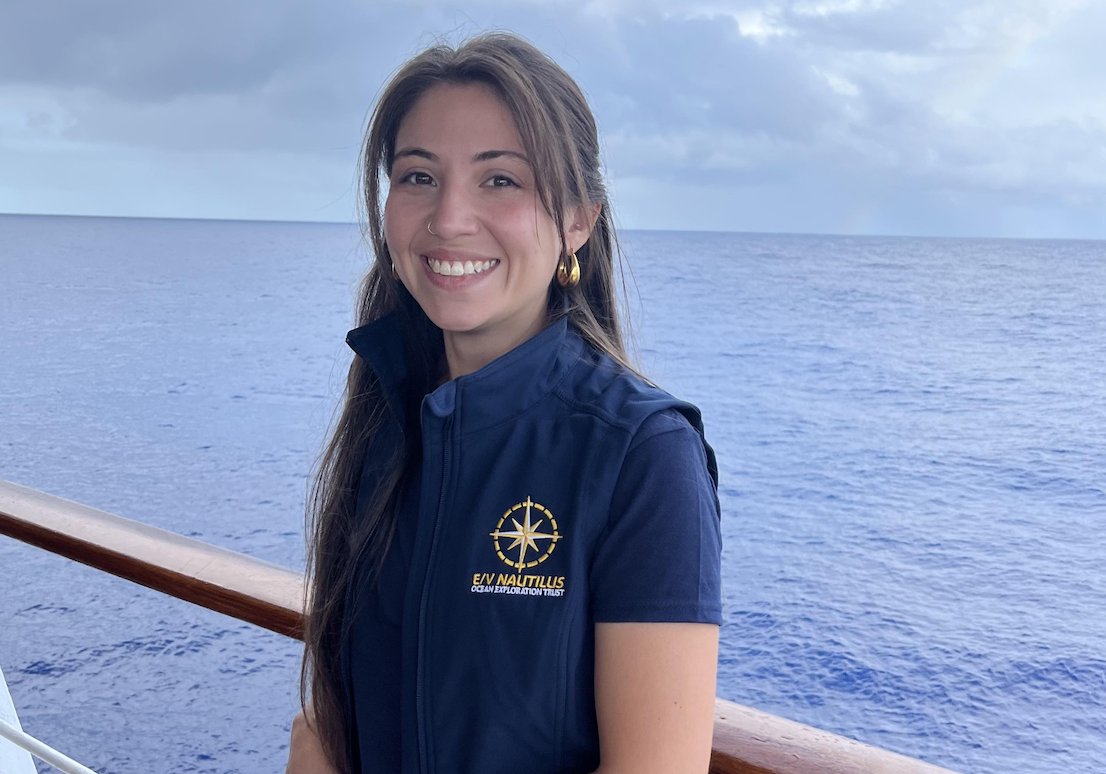 EVNautilus's tweet image. Today&apos;s #InstagramTakeover comes from #seafloormapping #intern Sara Pierson. A #PhDStudent at @cornell, Sara studies wireless acoustic data transfer through ice. Stay tuned as she gives us a look into her life onboard #EVNautilus.