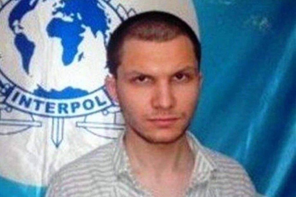 Mehdi_Scalify's tweet photo. Il s'associe pour ça avec Aleksandr "Gribodemon" Andreevich qui n'est autre qu'une légende du milieu en Russie.

Ils s'en servent pour cibler 217 banques à travers le monde ainsi que le site officiel du gouvernement israélien ou d'administration française. https://t.co/886dchFvU9