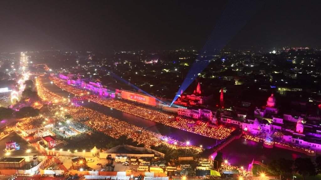 SubhajitG09's tweet photo. Diwali is the Festival of Lights and Joy
Let us Welcome Lord Shri Ram 🙏🙏
#AyodhyaDham 
#AyodhyaDeepotsav 
#Diwali2023 https://t.co/aqG45vXh9q