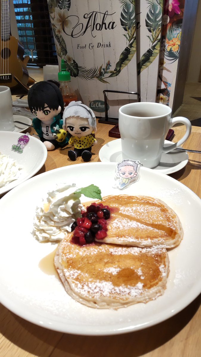 gapmoe5172's tweet photo. 11/11(土)
11/9で㊗️1歳になった孫のお祝いで宇都宮へ🚄
その後@ybin_JUNP0131と8ヶ月ぶりに再会💚
『麺屋 ようすけ』💛行く予定だったけど時間がギリギリなのでカフェでまったりおしゃべり☕
また宮城にもゆっくり遊びに来てね💚
いつもありがとう😊
#LaOhana
#SnowMan　#岩本照 https://t.co/NwQ9g2YC7K