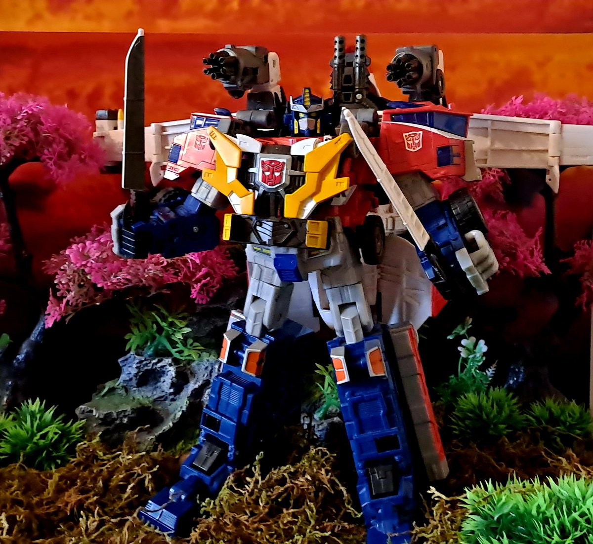 GojiraPrime's tweet photo. Sonic Wing Prime.
#toycollection #OptimusPrime #transformers #hasbro #robots #actionfigures #toys #toyphotography #toycollector #cybertron #wingsaber https://t.co/gI1LXolcWF